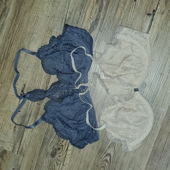 2 Bralettes - Picture 1 of 3